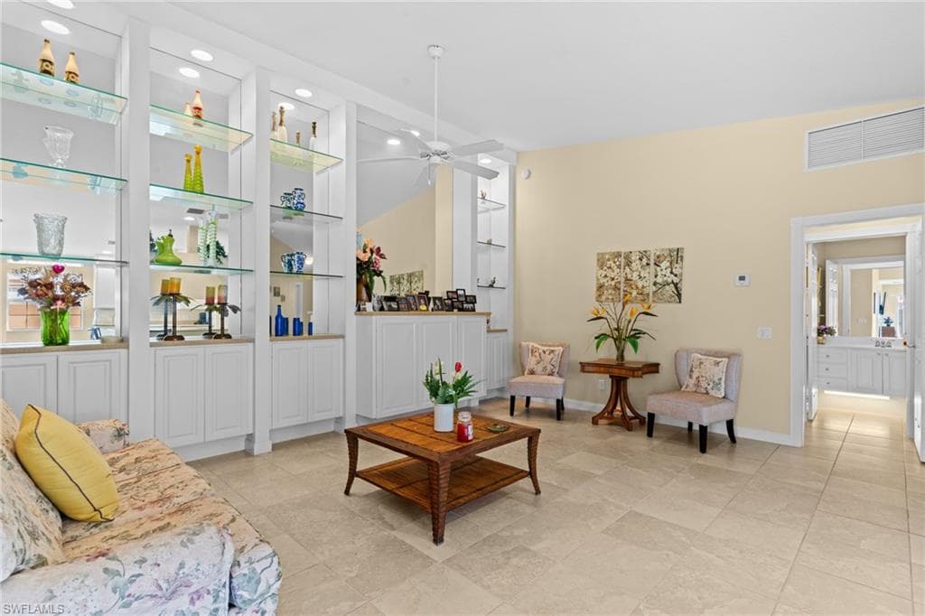 7620 Rozzini LN photo 8 of 33