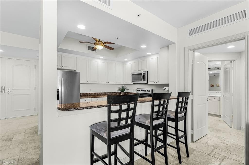 Breakfast Bar