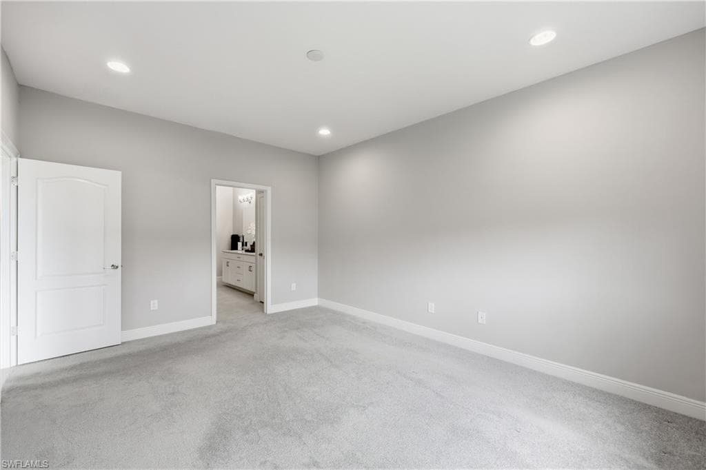 6966 Avalon CIR 908 photo 33 of 49