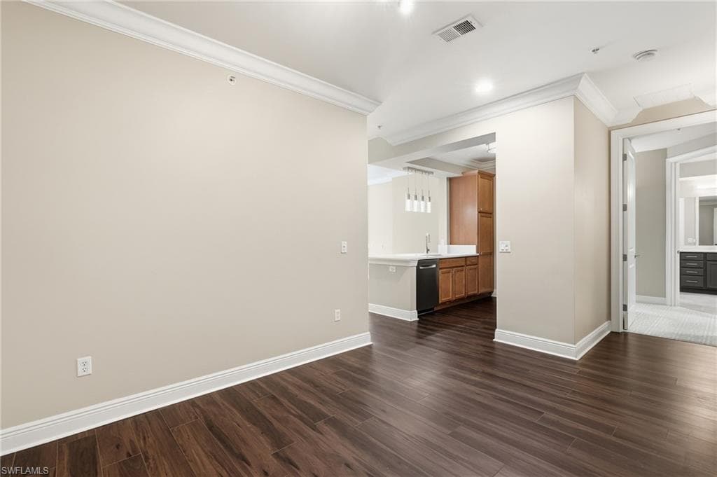 8001 Via Monte Carlo WAY 1105 photo 16 of 48