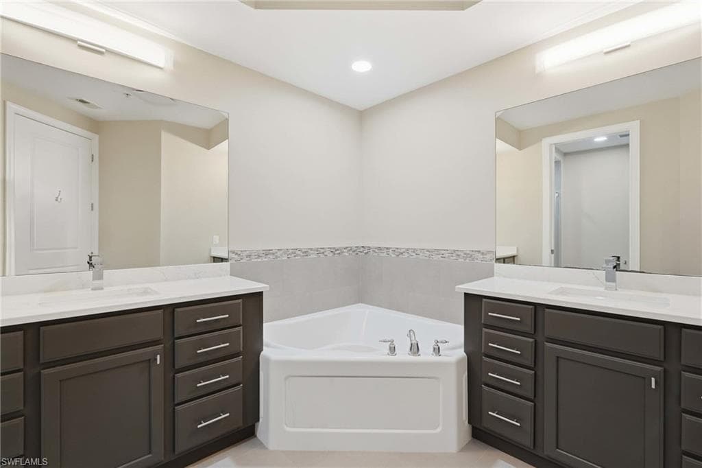 8001 Via Monte Carlo WAY 1105 photo 21 of 48