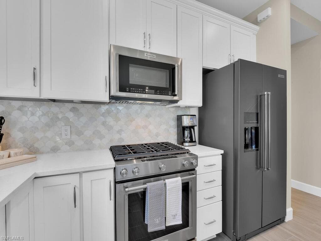 11694 Canal Grande DR photo 13 of 36