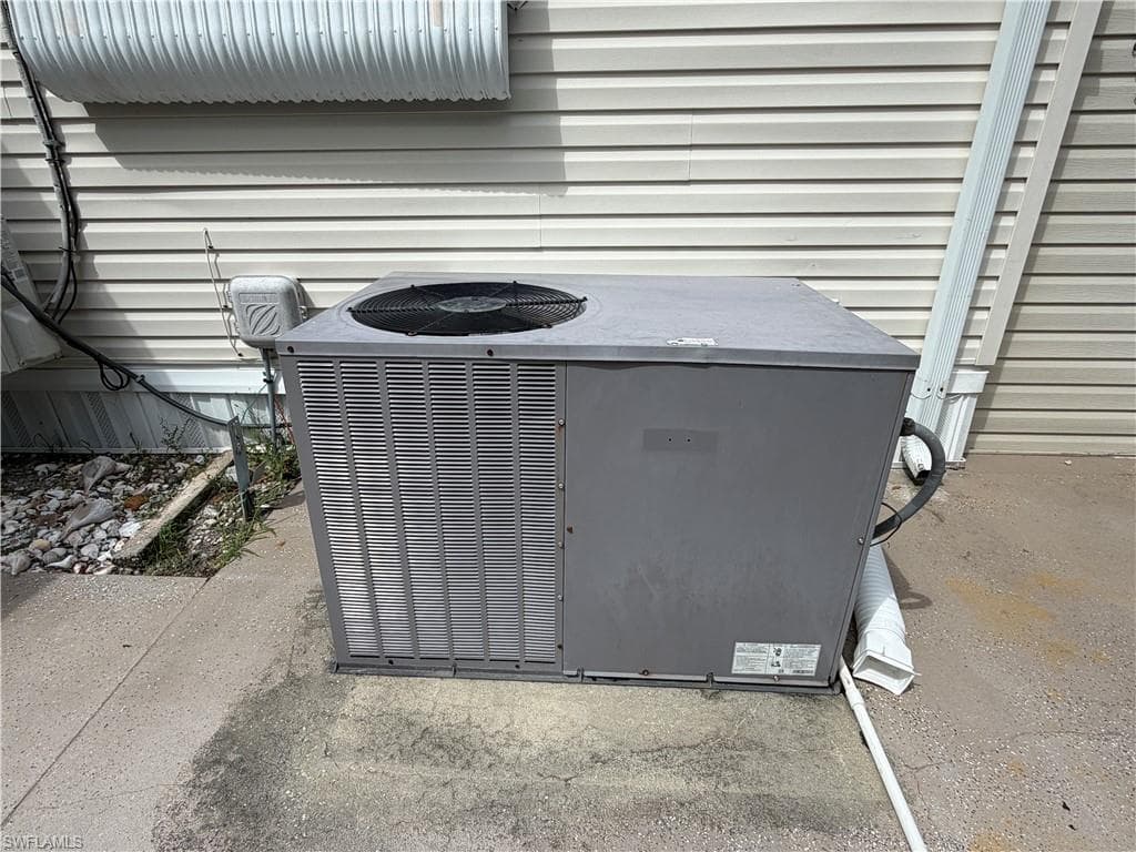 AC