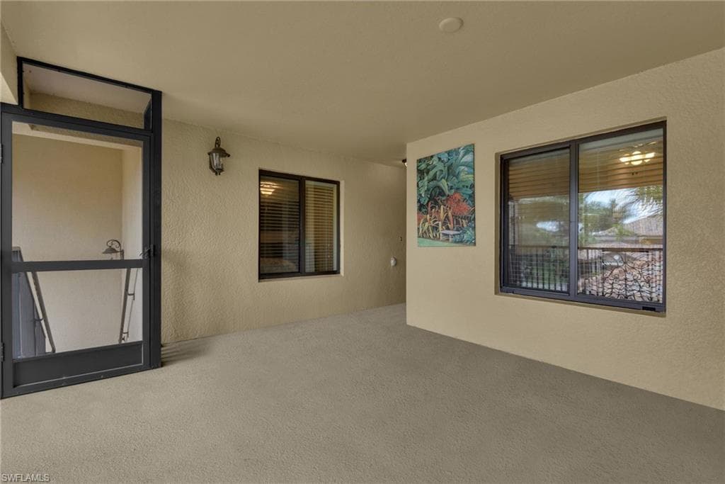Front Screened Lanai Area