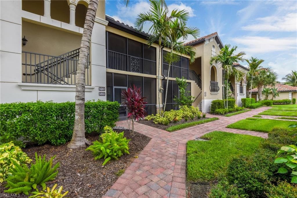 Tropical Landscaping & Pavers
