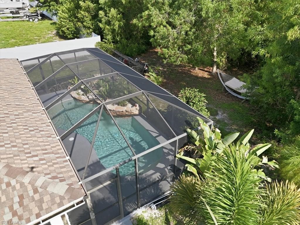 5748 Linden LN photo 10 of 44