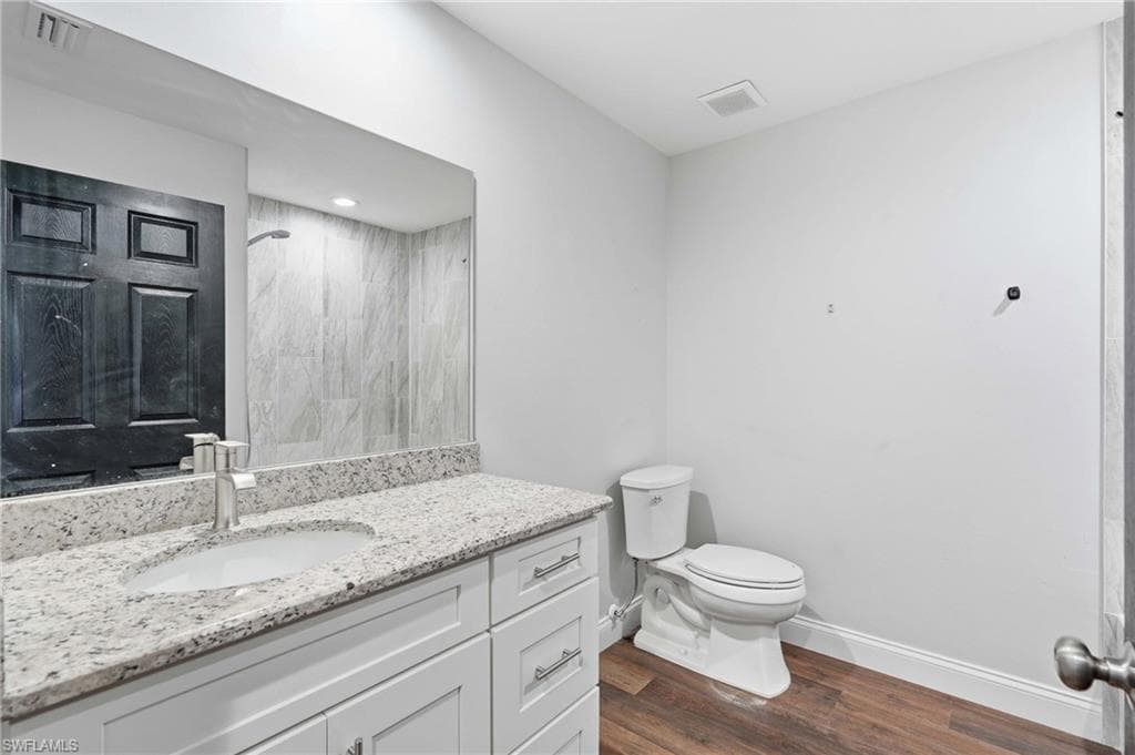 146 Plantation DR photo 13 of 33