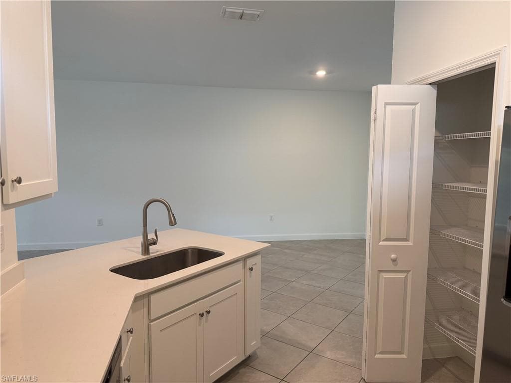 9093 Leatherwood LOOP photo 12 of 43