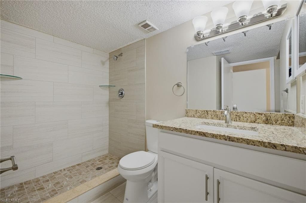 13605 Eagle Ridge DR 1733 photo 6 of 32