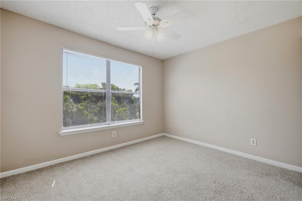 13605 Eagle Ridge DR 1733 photo 10 of 32