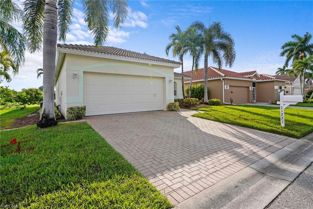 11227 Lakeland CIR photo 39 of 46