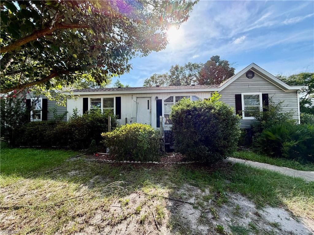 7204 Paul Howard DR photo 2 of 21