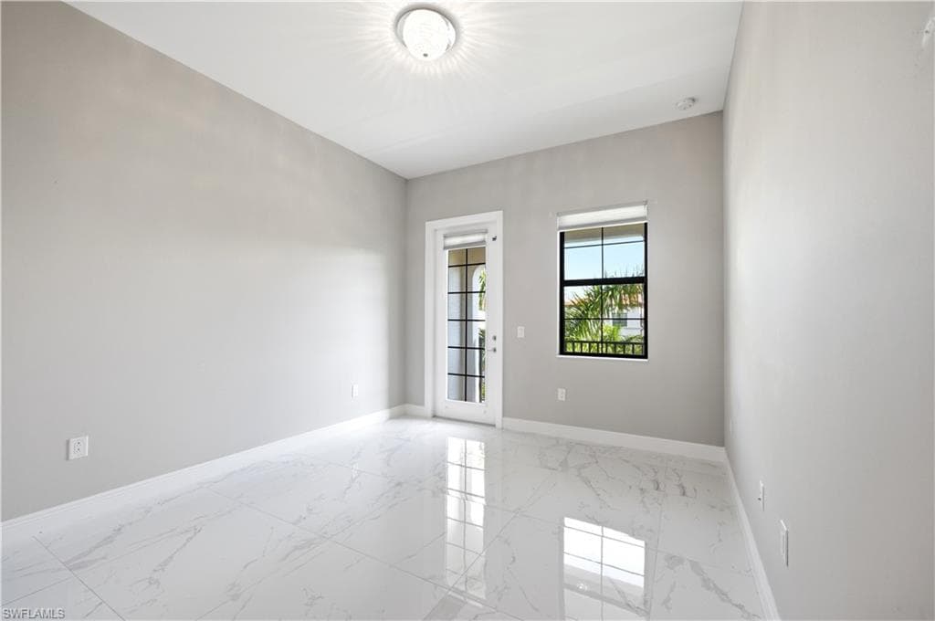 16374 Viansa WAY 301 photo 23 of 48