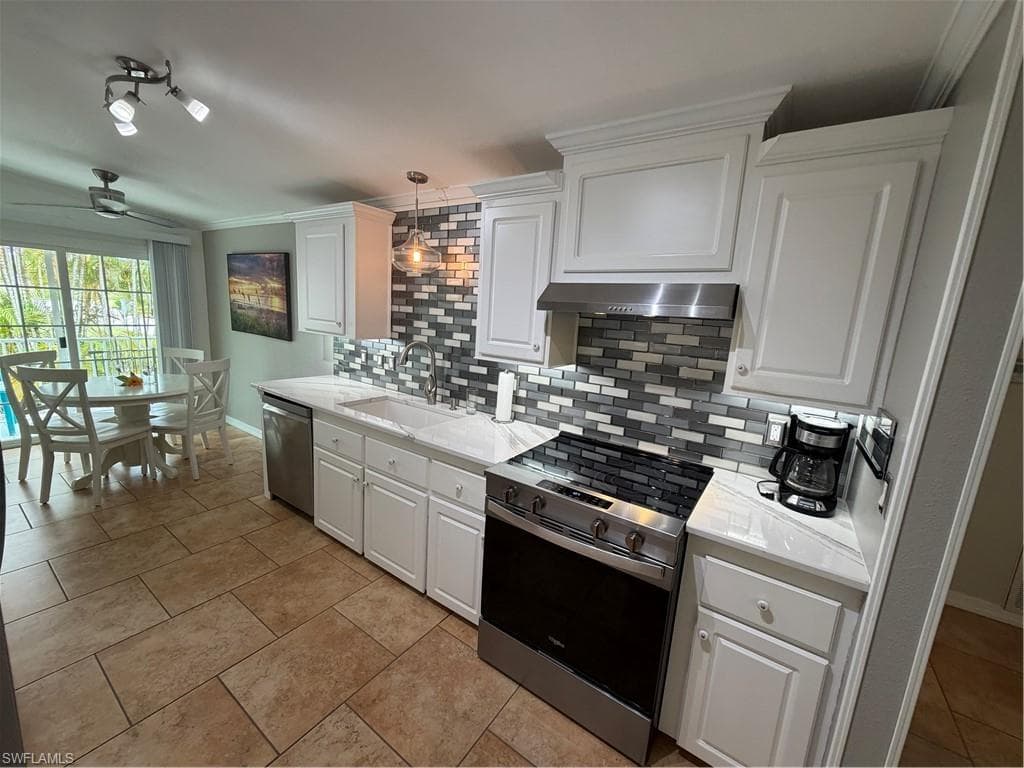5575 Brightwood DR D105 photo 18 of 40