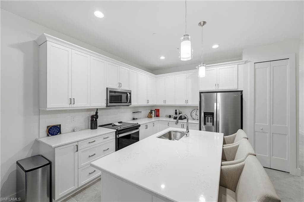 5865 Shell Cove DR 106 photo 14 of 30