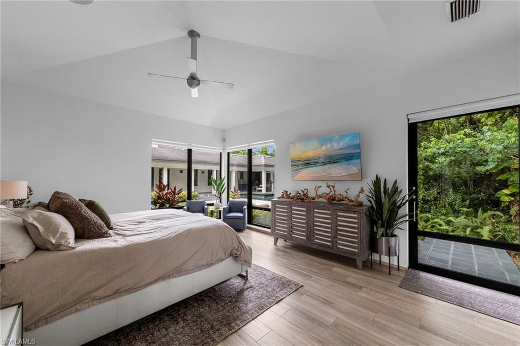 Main House - Master Bedroom