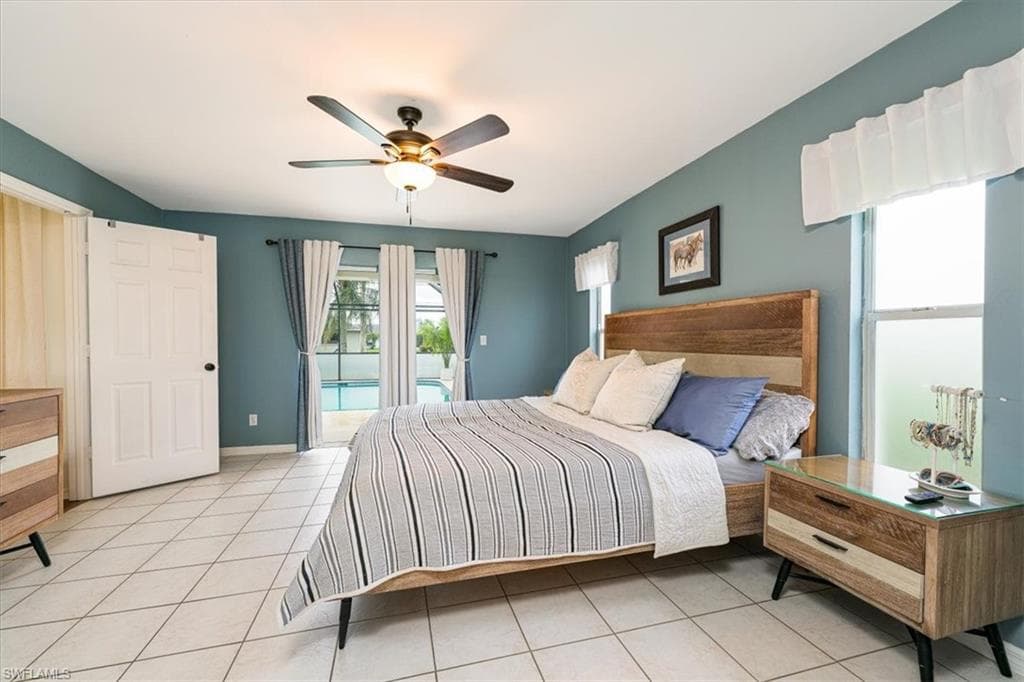 Master Bedroom Suite with sliders the open to Pool area