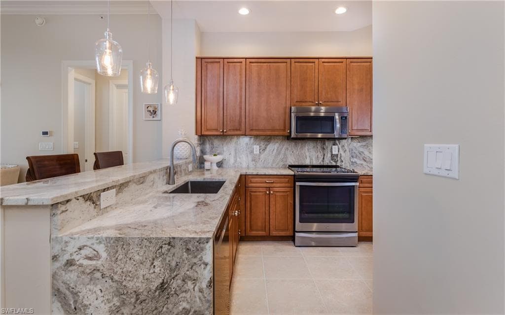 5781 Cape Harbour DR 1405 photo 7 of 33