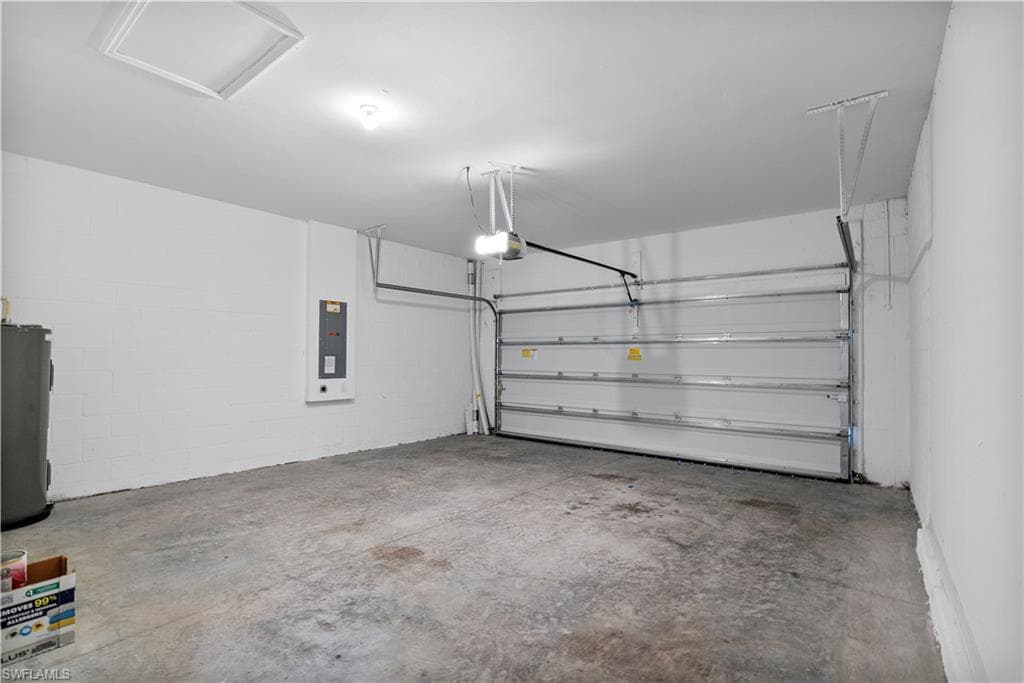 16369 Palmetto ST photo 11 of 40
