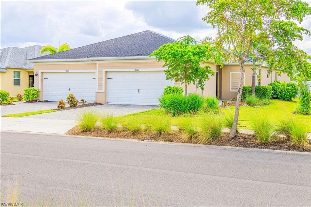 17724 Wayside BEND photo 1 of 18