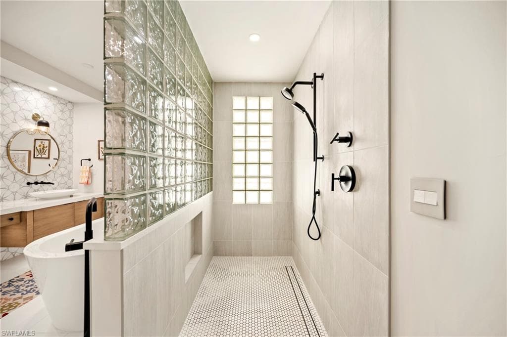 1125 Central AVE 560 photo 26 of 44