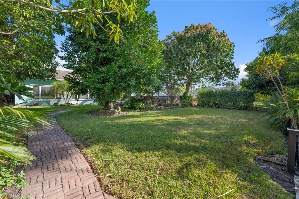27218 Barefoot LN photo 2 of 20