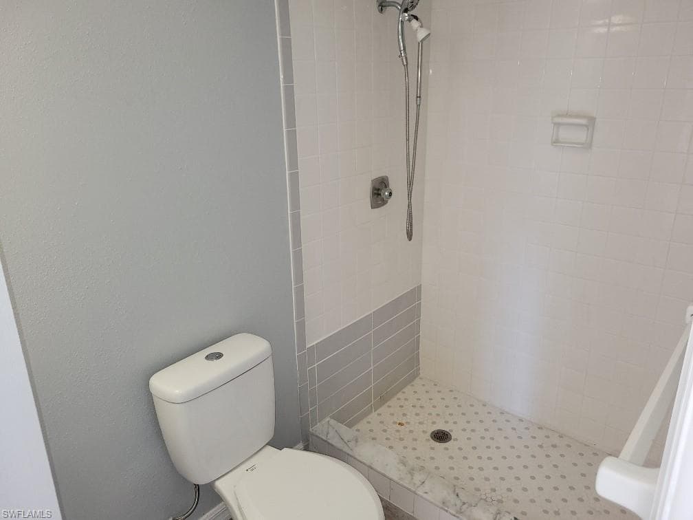 5629 Foxlake DR photo 9 of 10