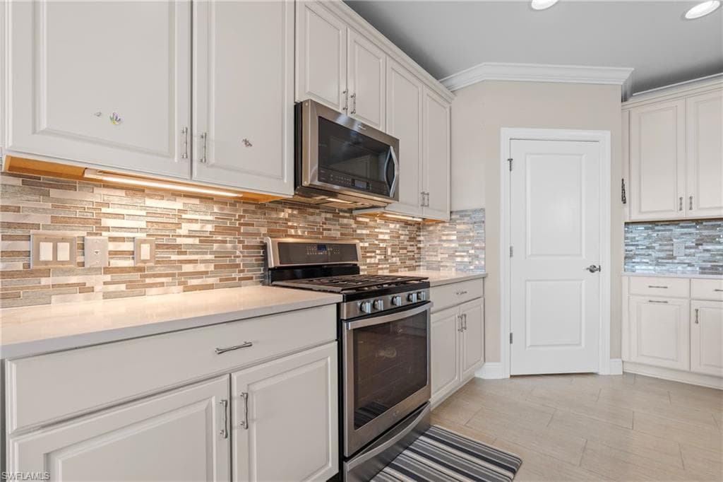 2137 FRANGIPANI CIR 102 photo 13 of 34