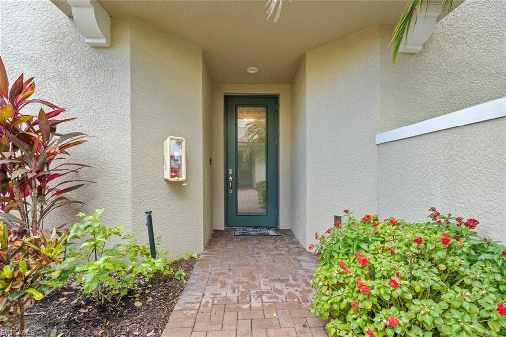 2137 FRANGIPANI CIR 102 photo 25 of 34
