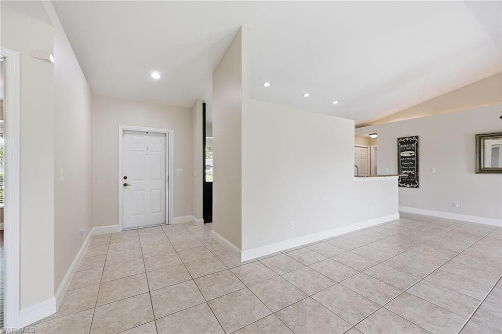 1073 Alhambra CIR photo 19 of 45