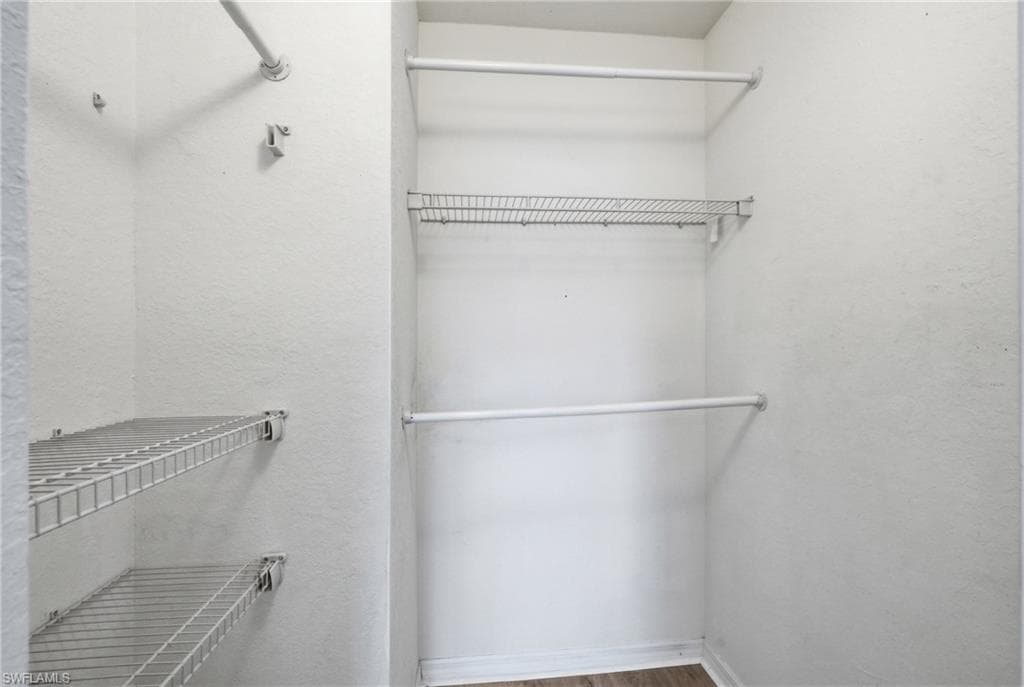 1st Spare bedroom Walkin