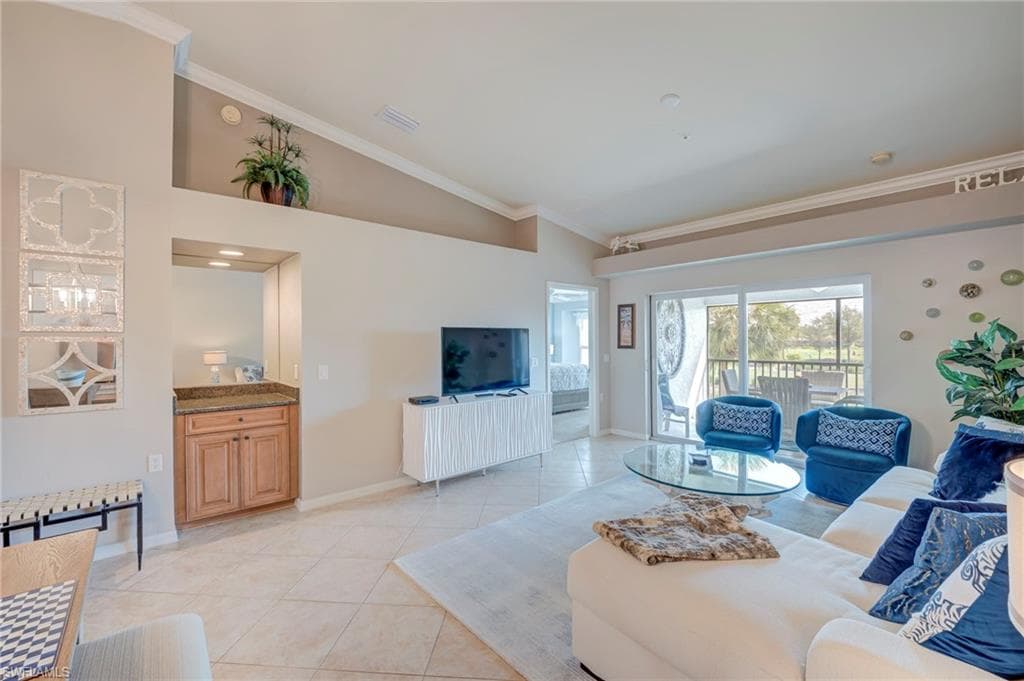 10290 Heritage Bay BLVD 3222 photo 4 of 25