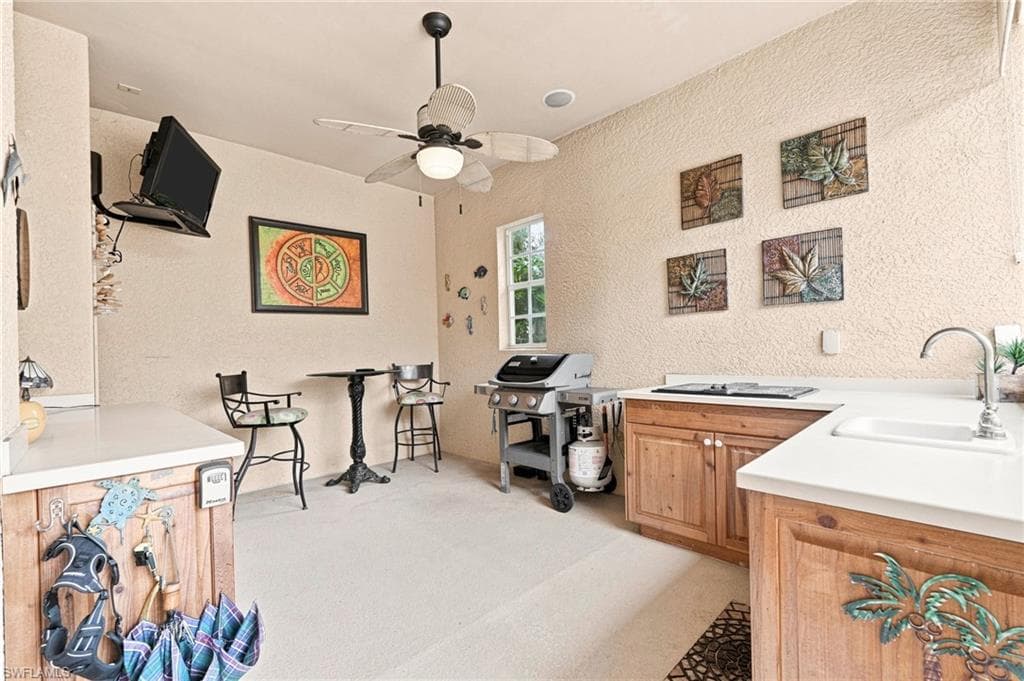 13921 Bently CIR photo 11 of 50