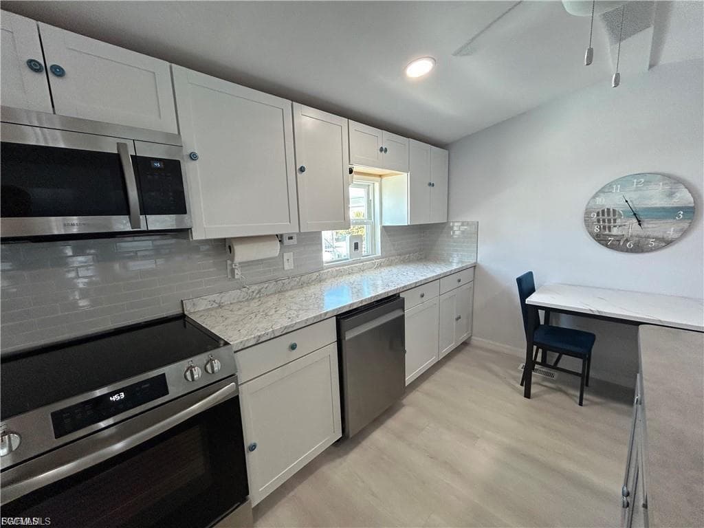 16270 Lapwing LN photo 5 of 10