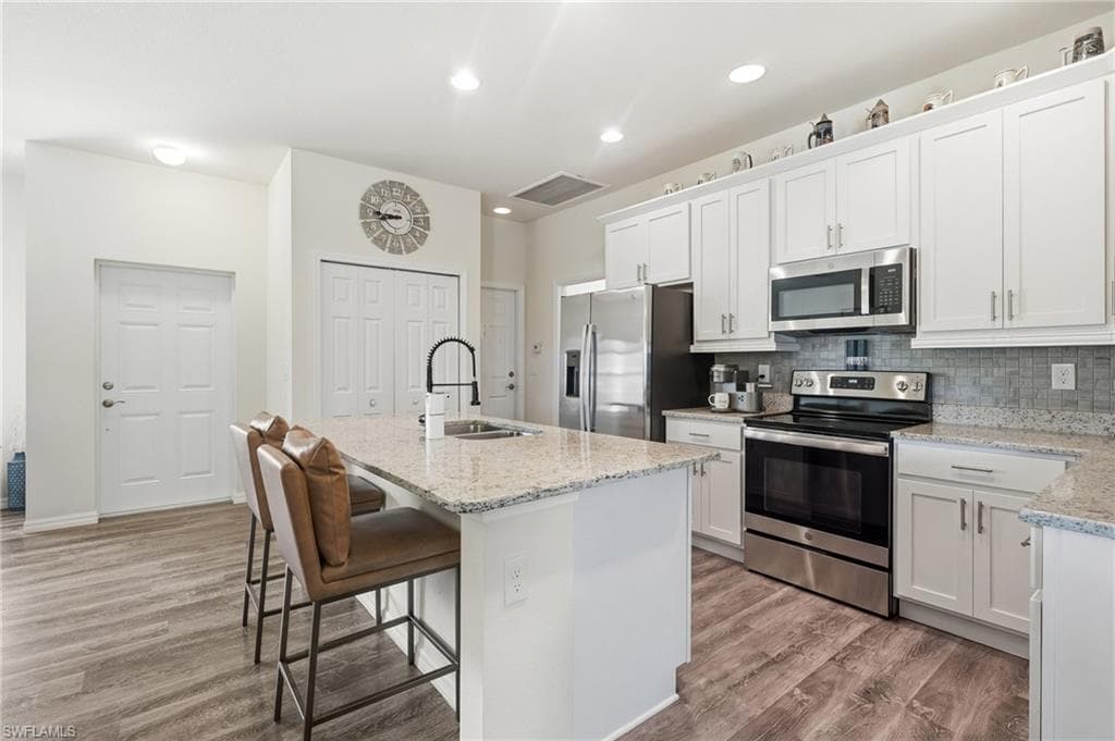 3017 Iris CIR photo 16 of 45