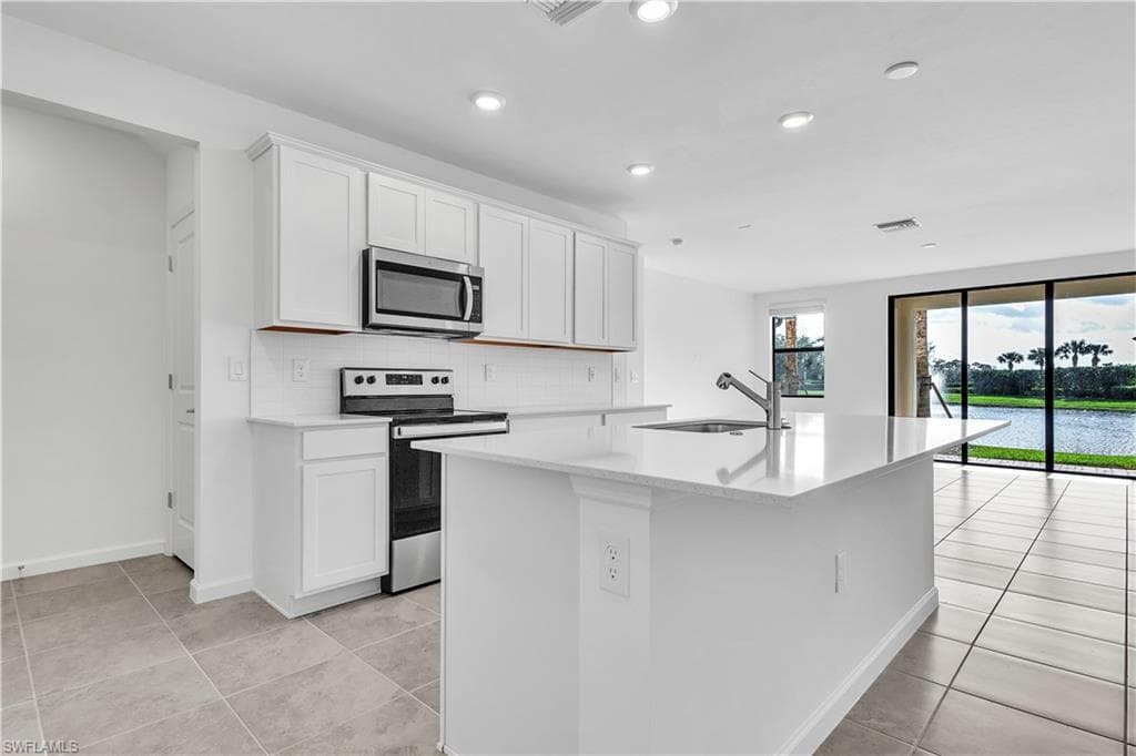 1424 Weeping Willow CT photo 4 of 28