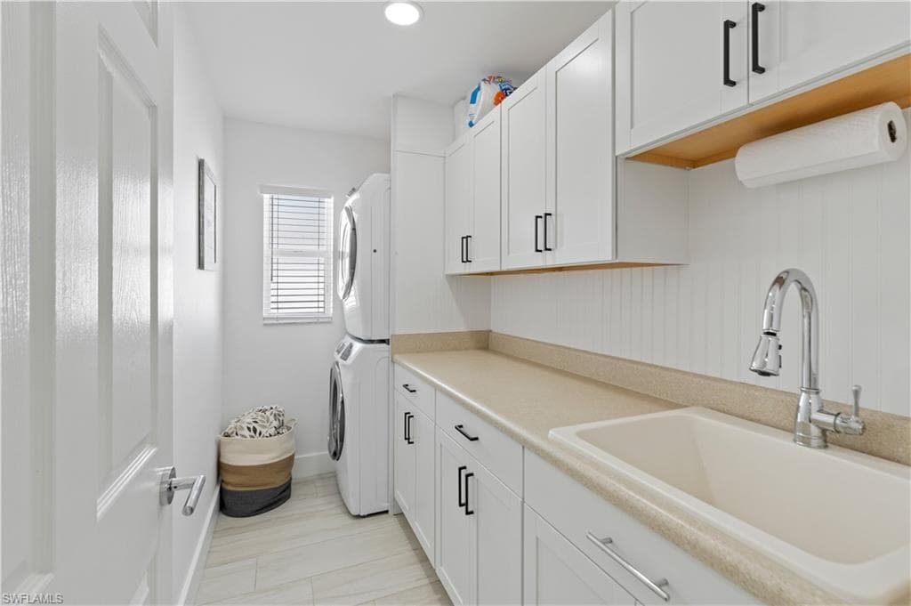 9052 Cypress DR N photo 13 of 37