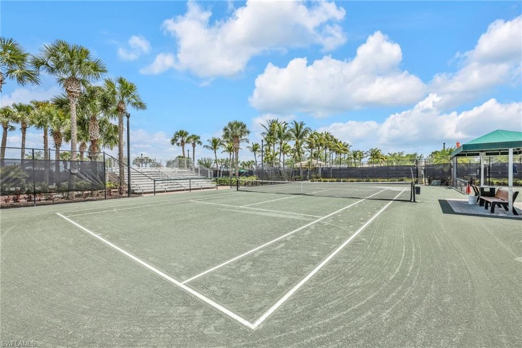 Caly Tennis Courts