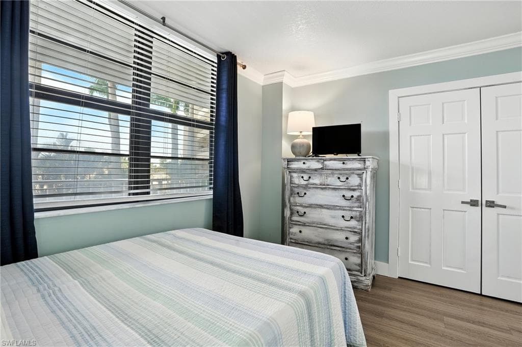 440 Seaview CT 201 photo 17 of 41
