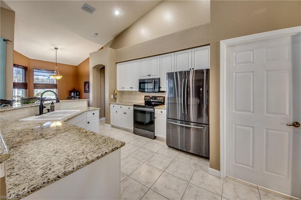 14008 Shimmering Lake CT photo 2 of 35