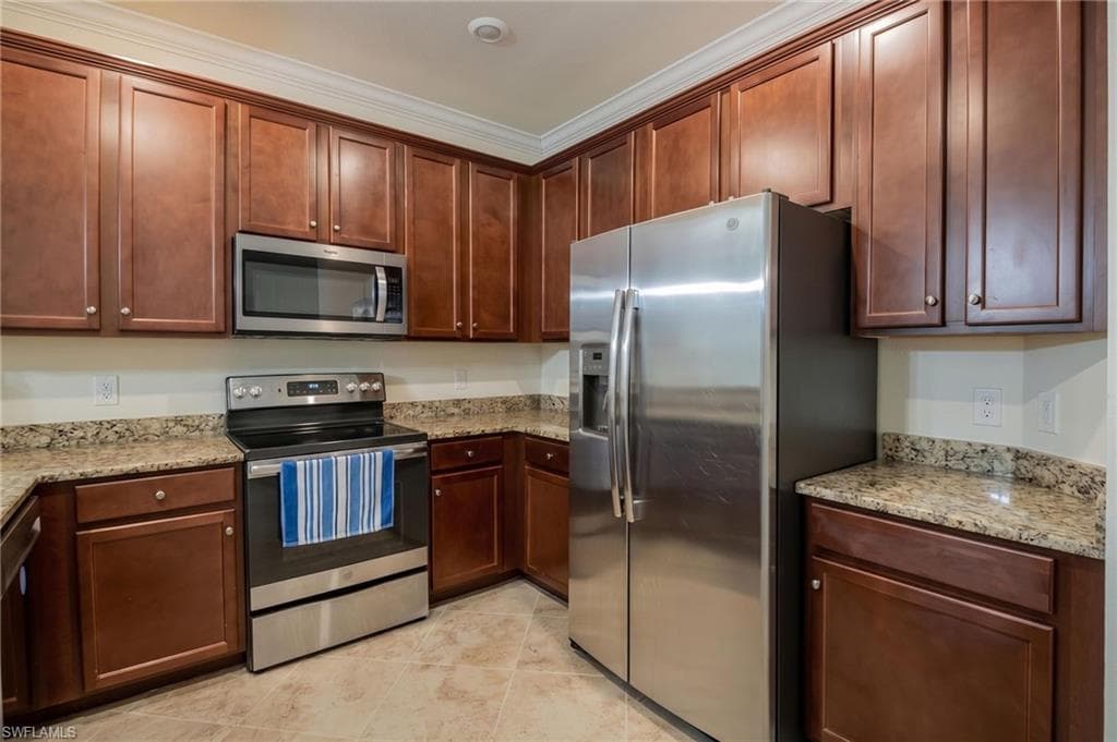 2744 Blossom WAY photo 9 of 28