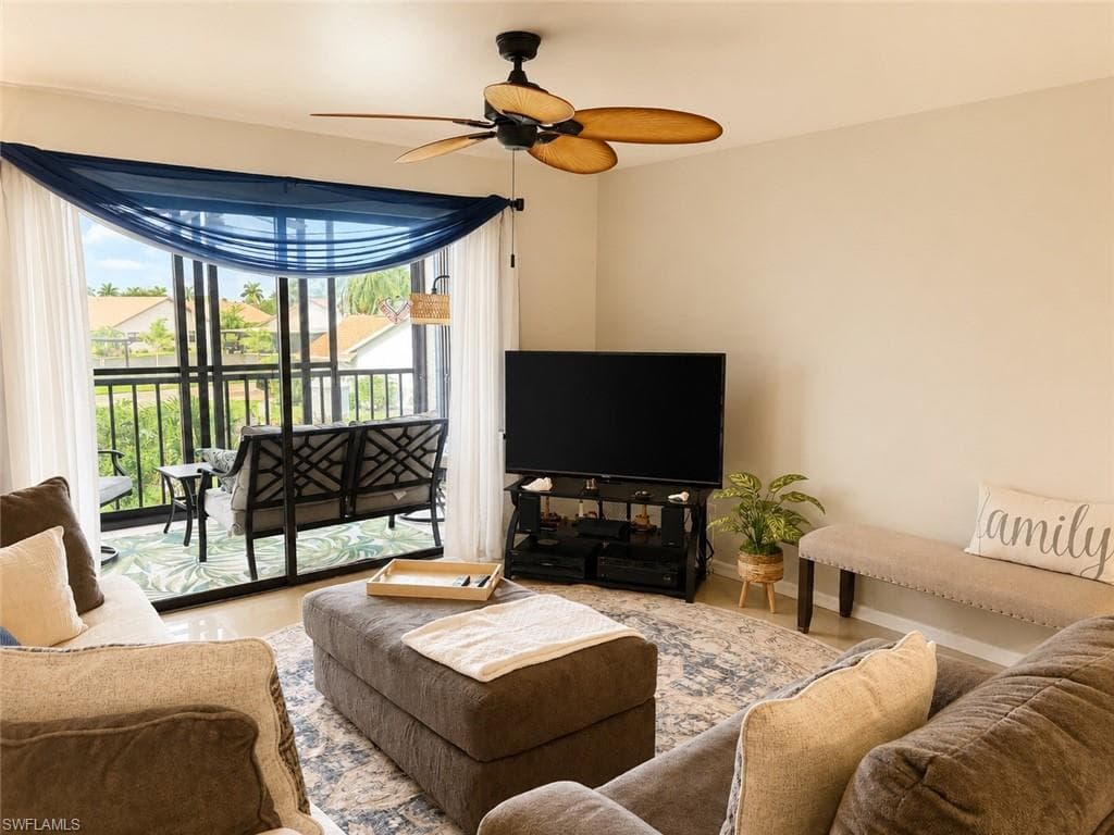 11300 Caravel CIR 203 photo 5 of 24
