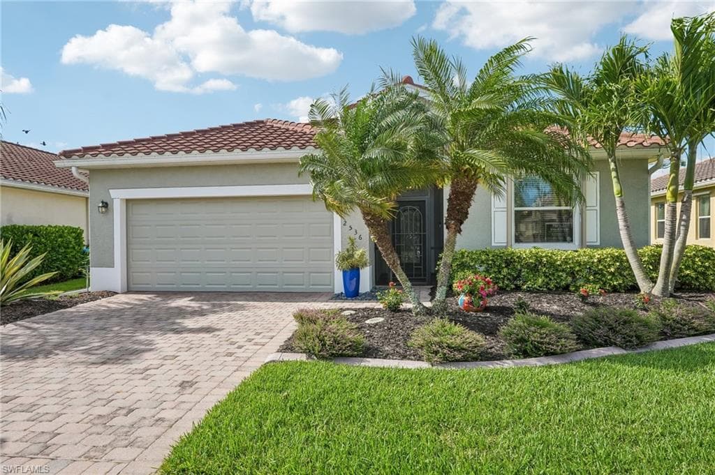 2536 Laurentina LN photo 1 of 31