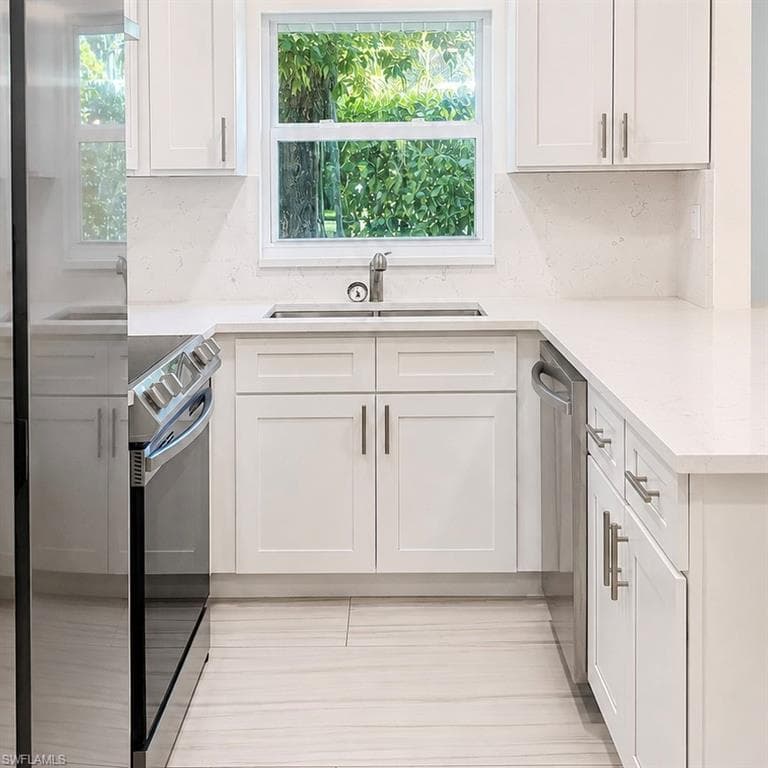 225 Georgetown BLVD 25 photo 2 of 12