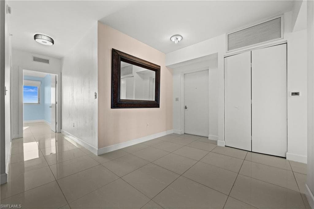 3000 Oasis Grand BLVD 1603 photo 27 of 48