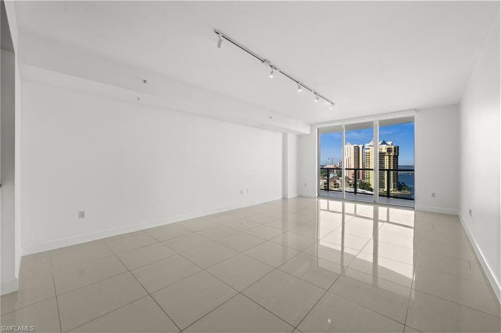 3000 Oasis Grand BLVD 1603 photo 13 of 48