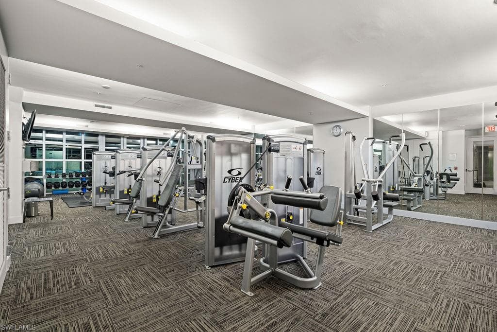 You will enjoy this top notch gym even during the evenings!