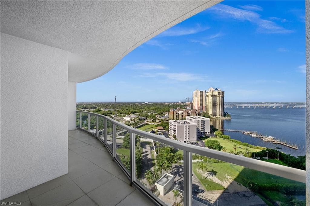 The lanai is larger than the photo shows!