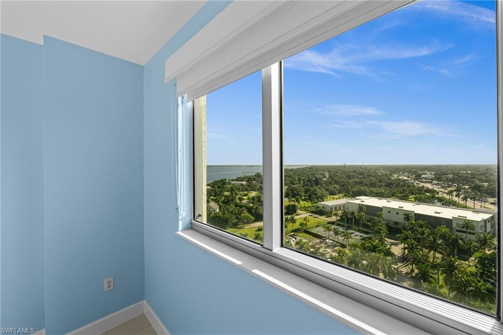 3000 Oasis Grand BLVD 1603 photo 24 of 48