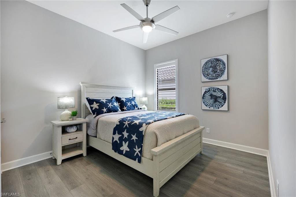 Queen size bedroom
